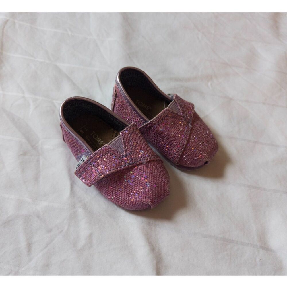 Toms baby girls pink sparkle shoes size 3/T3